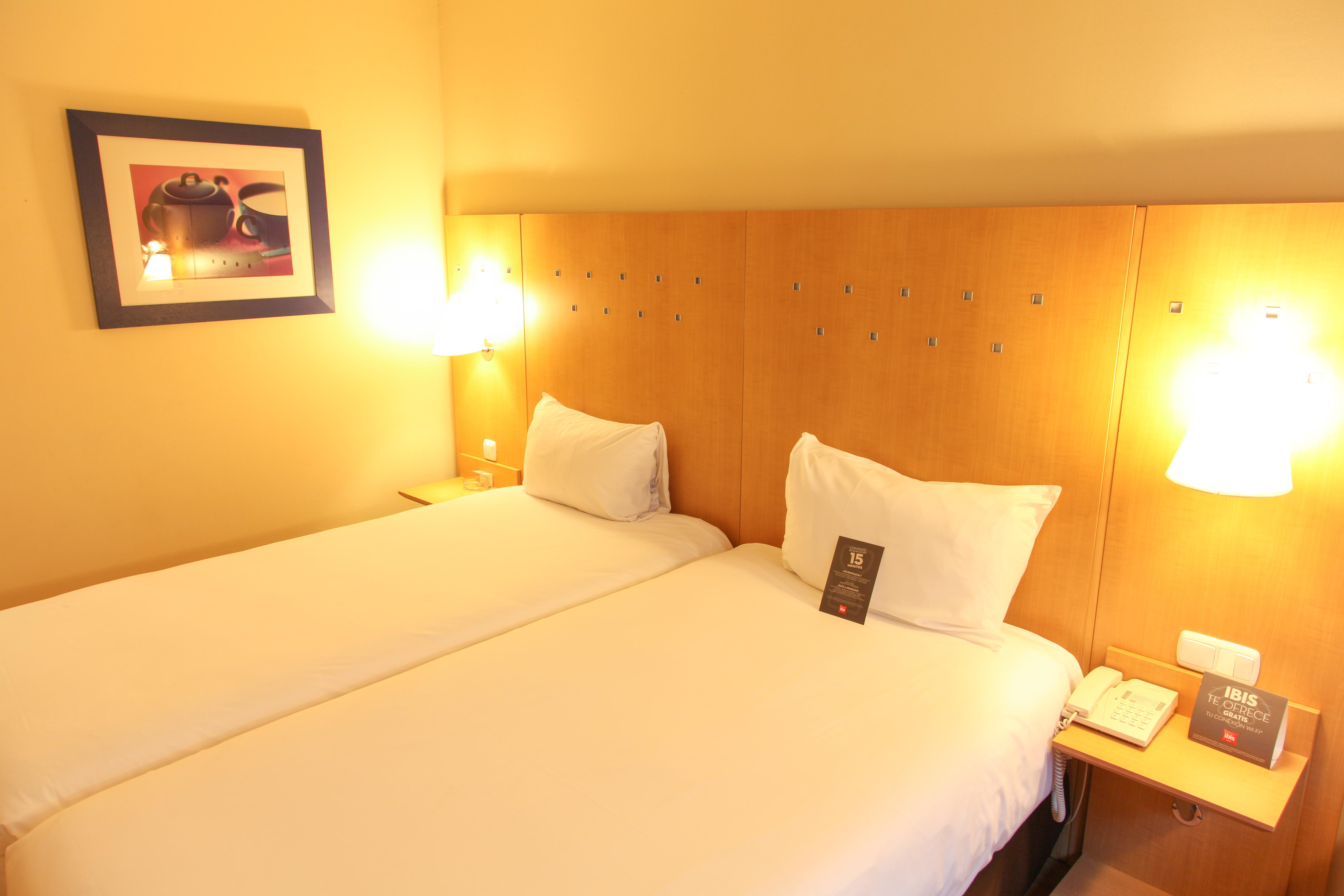 Ibis Alcala De Henares La Garena Hotel Kültér fotó